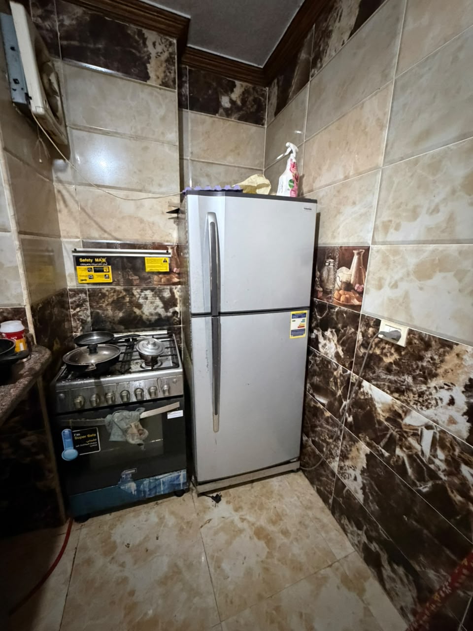 Refrigerator used